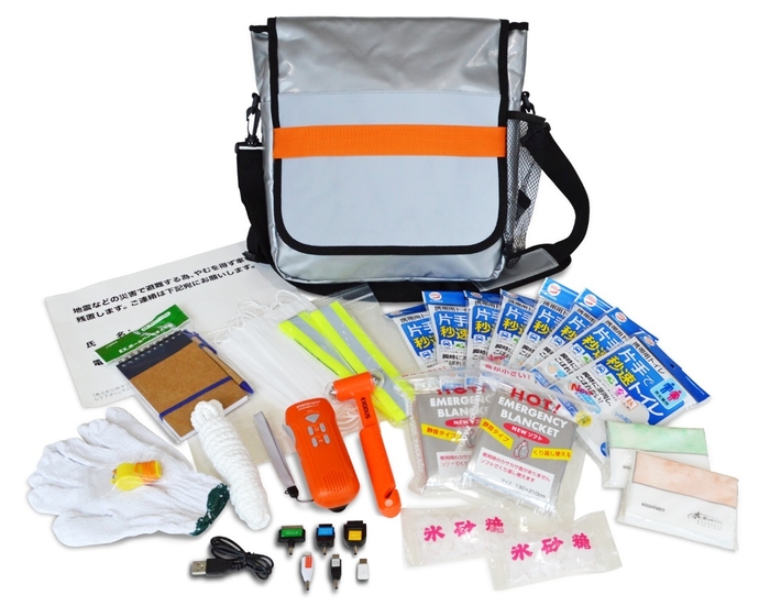 近鉄百貨店の防災士が選んだ車載用防災セット