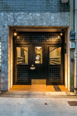 店舗外観1