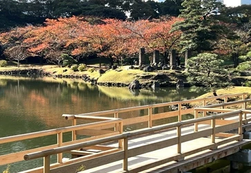 大名庭園で歴史や日本文化に触れる
「秋の旧芝離宮～伝統芸能に親しもう～」開催
10/31（土）～11/3（火・祝）