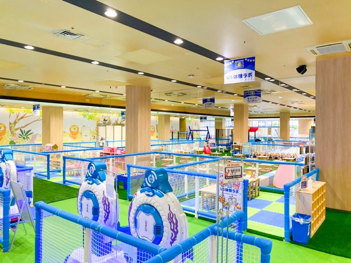 広々とした店内には楽しい遊びが盛り沢山!