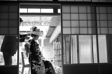 ご自宅にて挙式・食事会を行う「自宅婚プラン」を 2組限定でモニター価格にて提供　 ご協力いただける新郎新婦の募集を開始