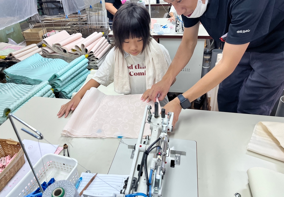 加工場 丹後ちりめん精練・染色体験(1)