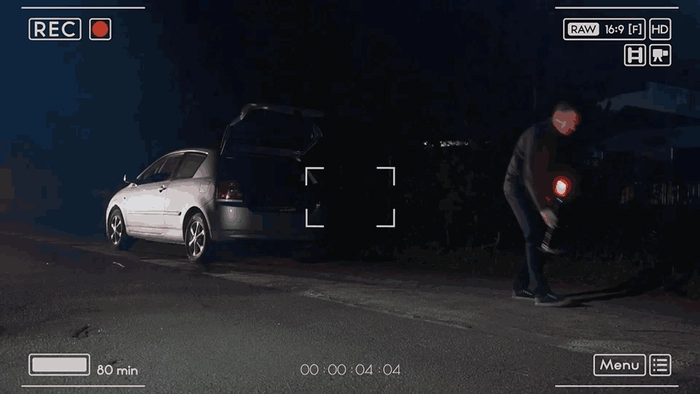 夜道で自動車が故障してしまった場合