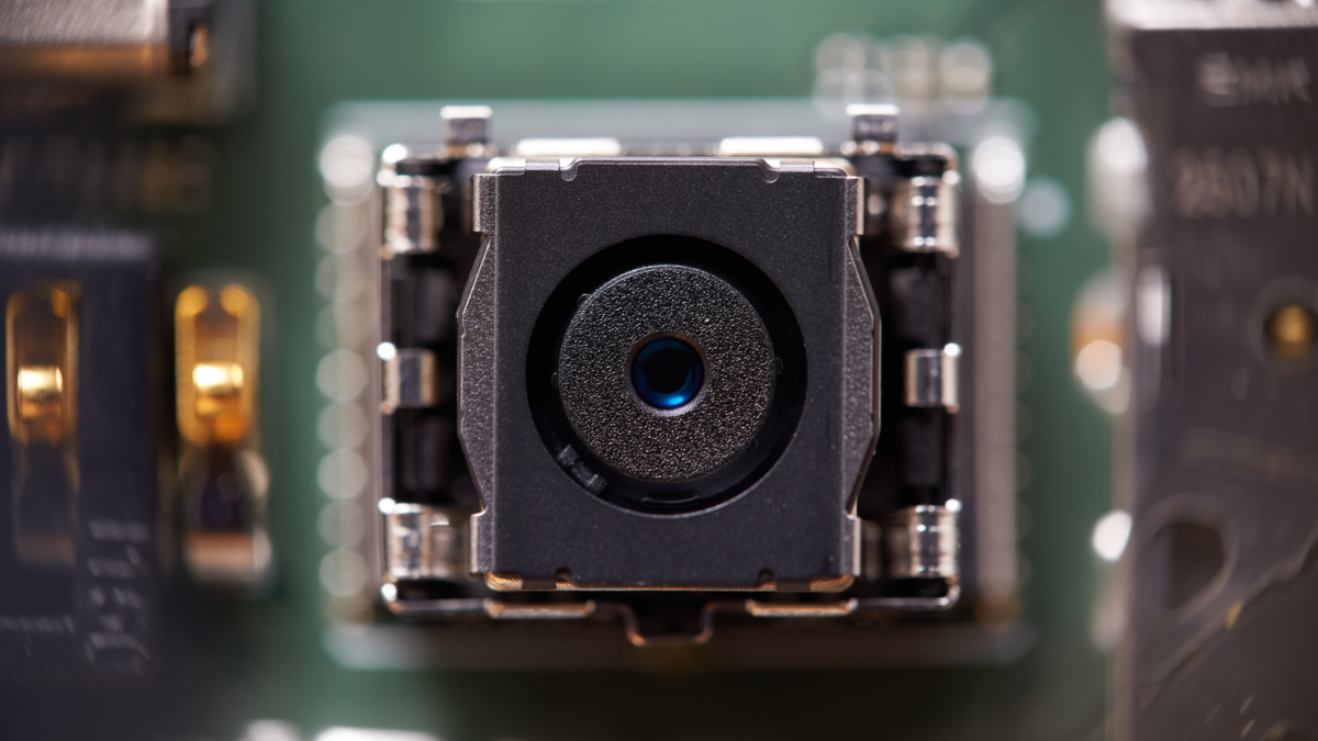 カメラモジュール市場は、年平均成長率6.87%で成長する見込み