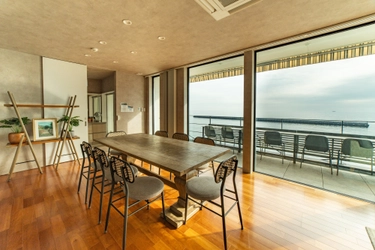 【淡路島】視界丸ごとオーシャンビューの貸し切り別荘
villa ocean kamaguchi、6月限定の梅雨得キャンペーン
雨が降れば銀座千疋屋のフルーツタルトを1ホールプレゼント