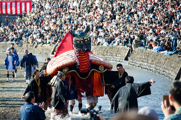 砥崎河原を躍動する「ガメ」