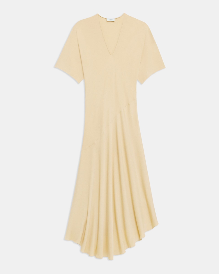 ドレス　59,400円(税込)