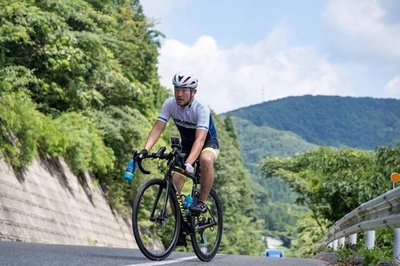 自転車ロードレーサー ナガセキ ヒロキ