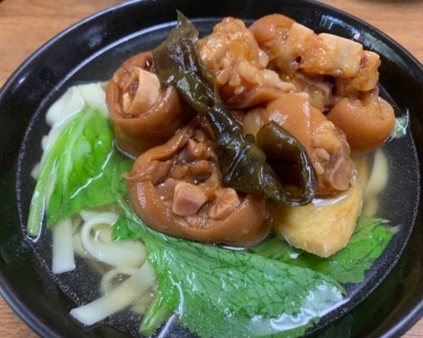 沖縄そば:足てびち