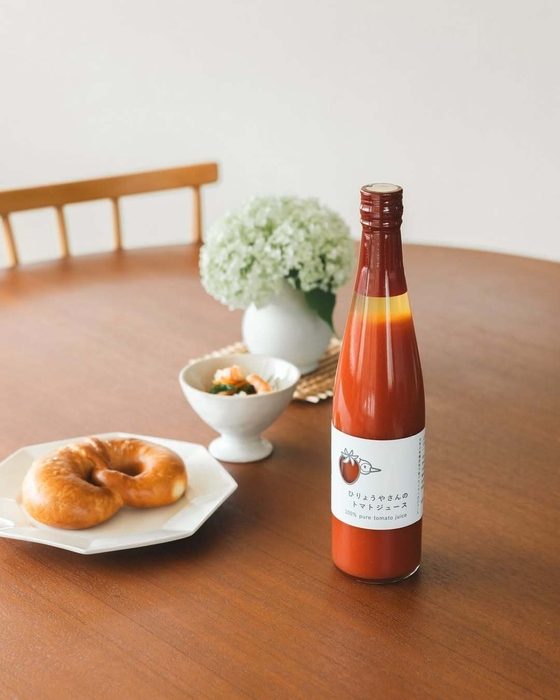 ひりょうやさんのトマトジュース3