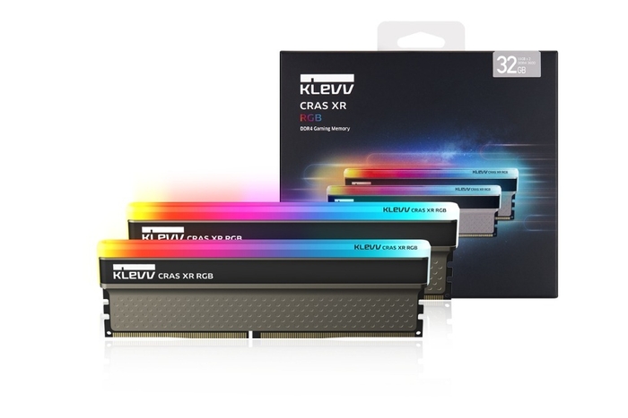 KLEVV CRAS XR RGB パッケージ
