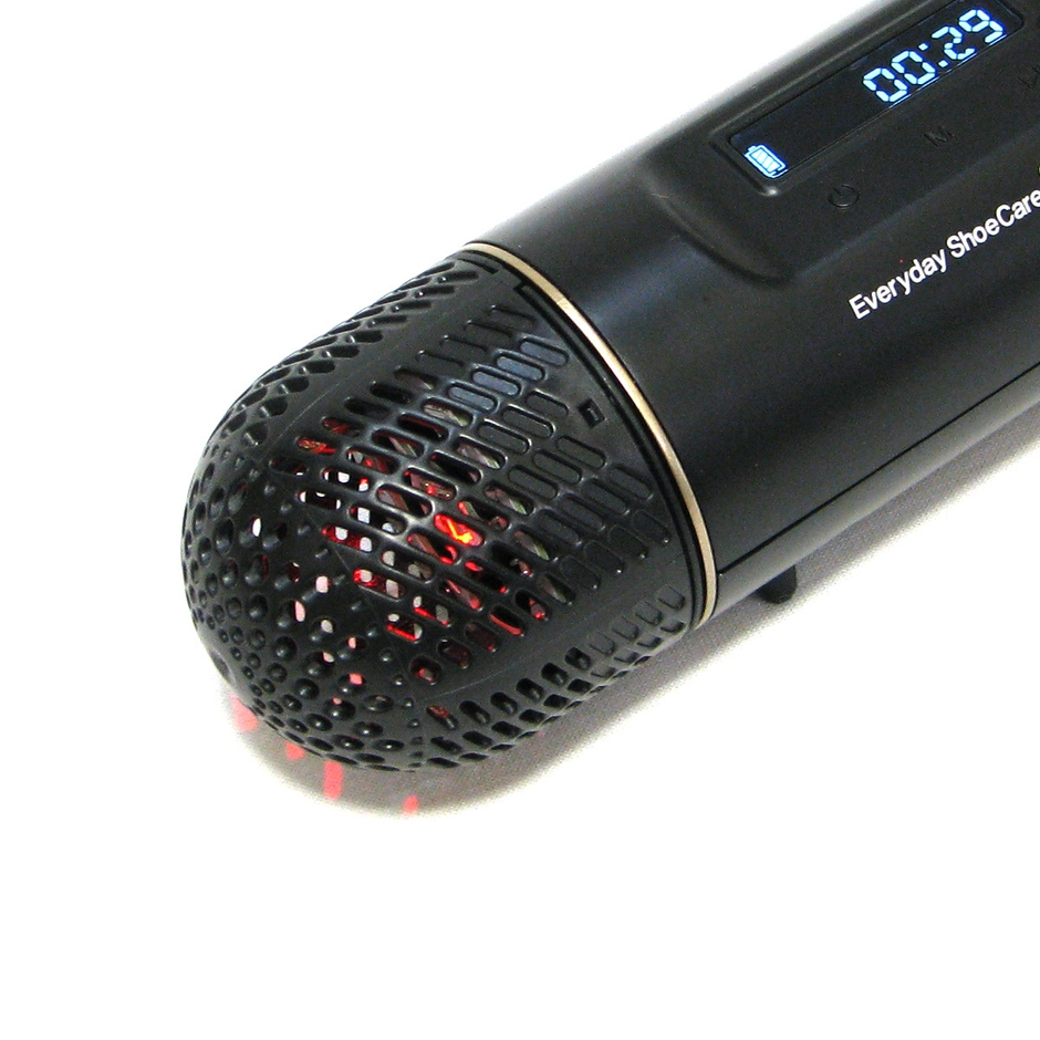 消臭除菌中は赤く光る