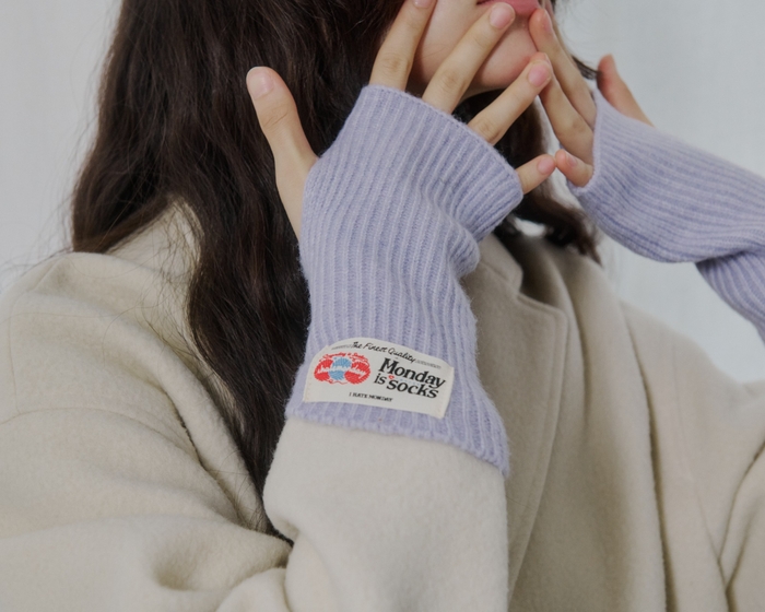 アームウォーマーのみでも着用可能(ラベンダー)