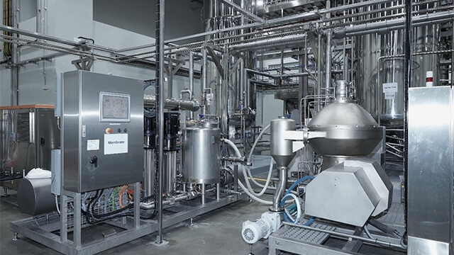 工場内に設置されたアルファ・ラバル機器