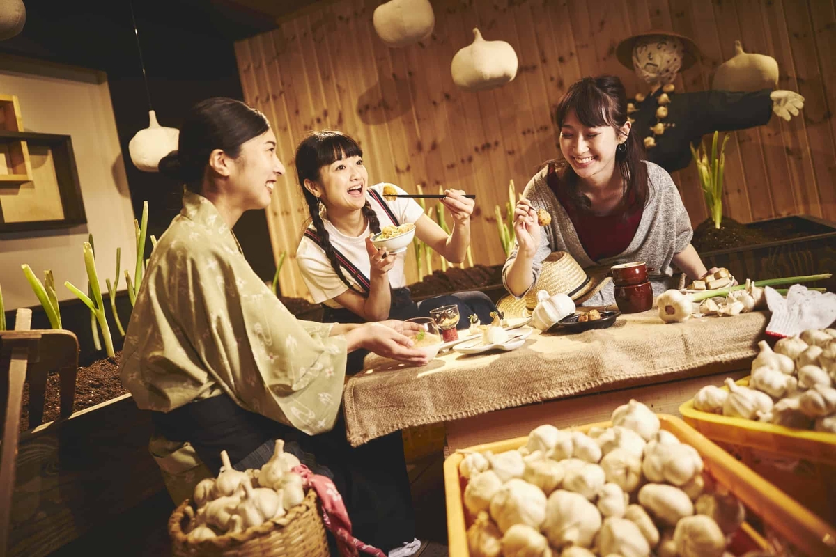 青森屋 畑からメニューを収穫し にんにく料理を味わう イベント にんにくハウス931 キュウサンイチ 実施 期間 21年6月1日 8月31日 Newscast