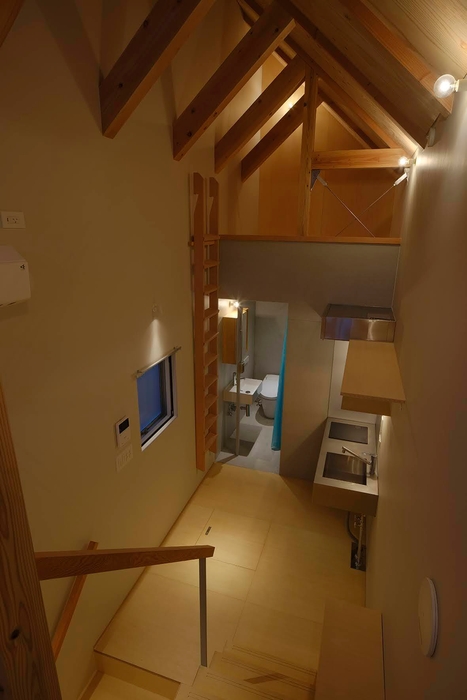 内観／照明点灯(1)(写真：鳥村鋼一)