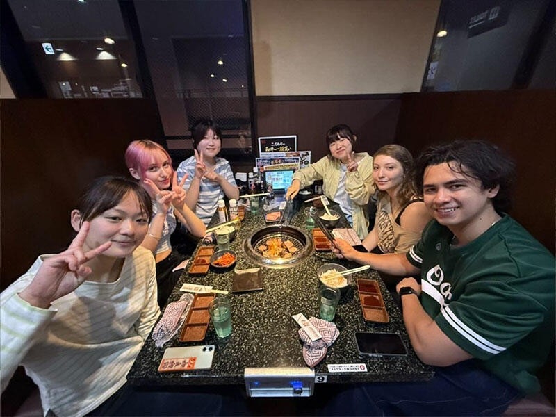 栄のあみやき亭。留学生歓迎のスポーツ大会のあと、SAの学生から焼肉に誘ってもらいました(チェレステ)