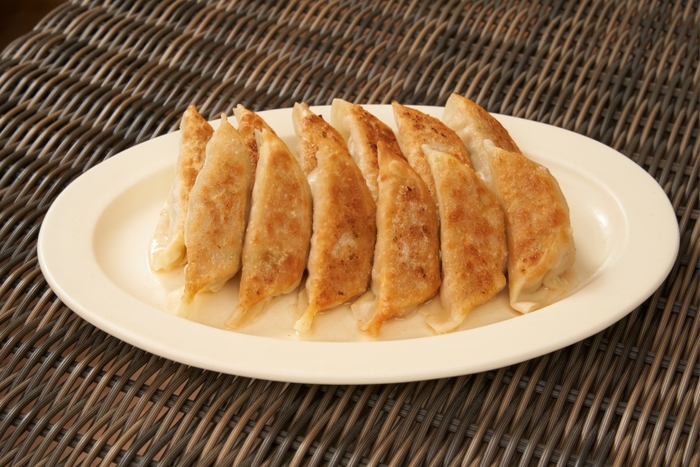 こなっちゃんぎょうざ焼きイメージ