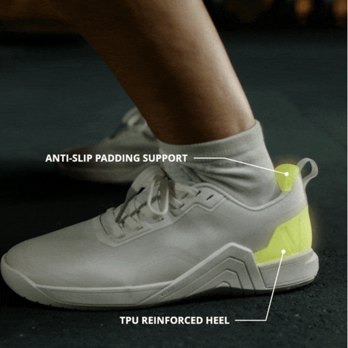 かかとをしっかりホールド