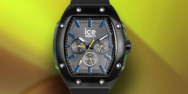 ICE boliday prestige　各29,700円(税込)