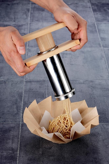 搾りたて くりっ栗もんぶらん 製造イメージ