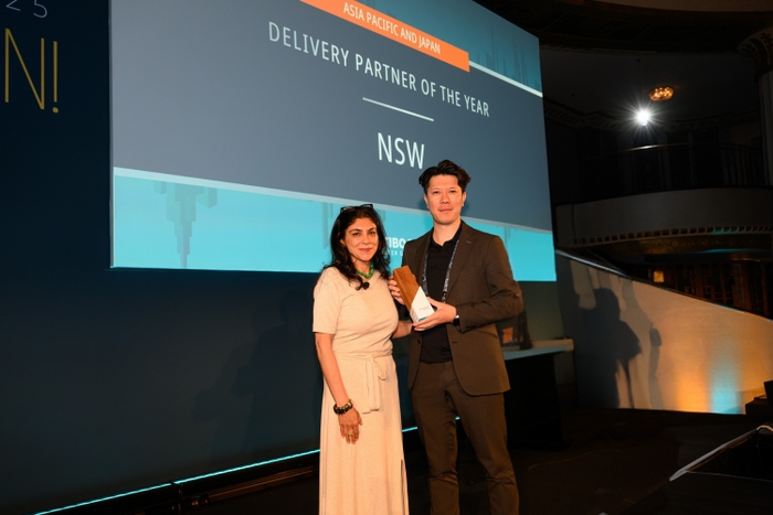 左からStibo Systems Gauri Chawla、NSW株式会社 田中 梓