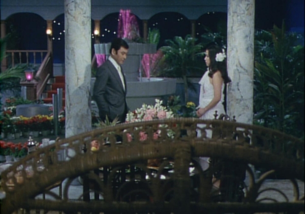 名探偵と美女…そして事件が起こる!