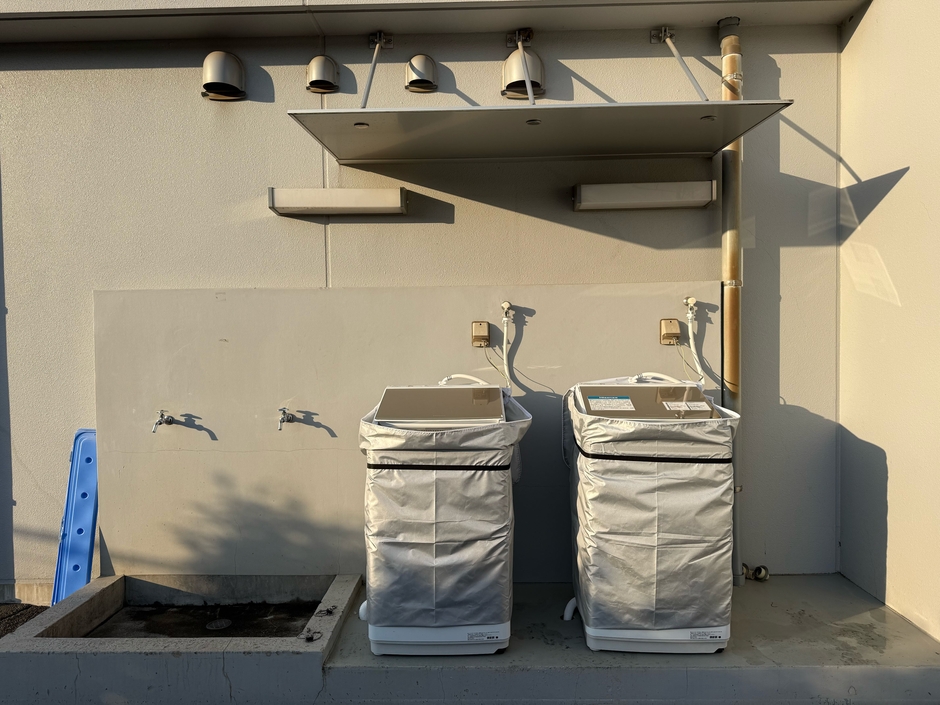 2台の洗濯機を寄贈