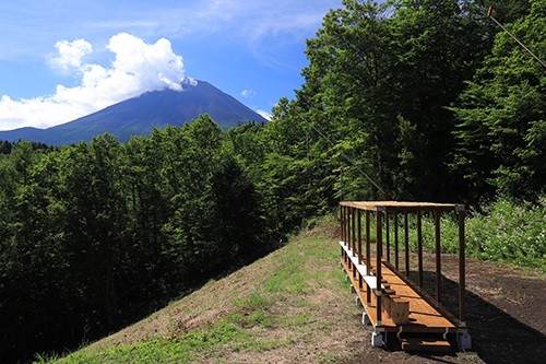 富士山の眺望抜群のウッドテラス