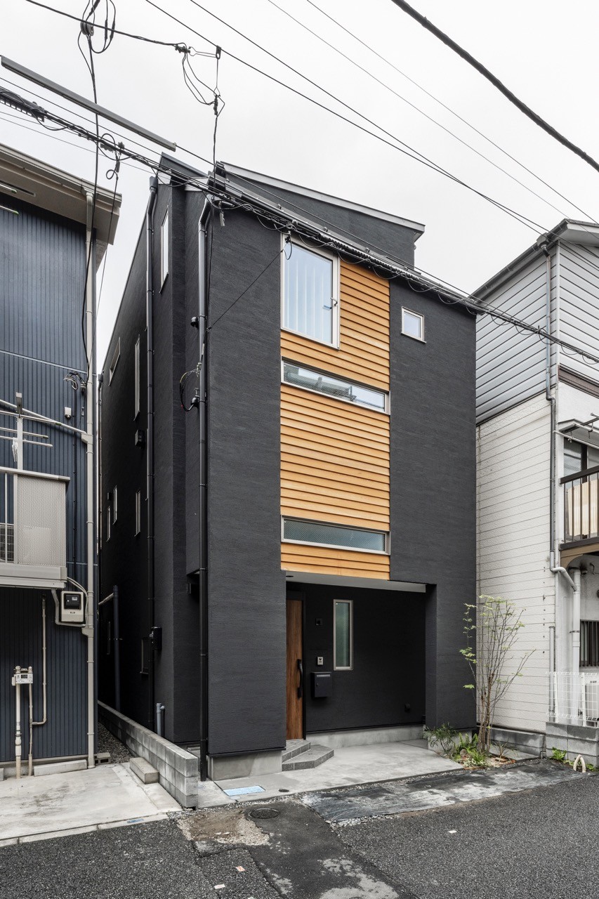 【15坪の狭小変形地】猫と暮らす吹き抜け3階建て住宅、YouTubeルームツアーが2.8万回再生を突破