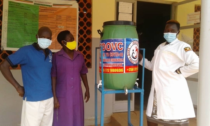 保健所に提供された大型手洗い装置