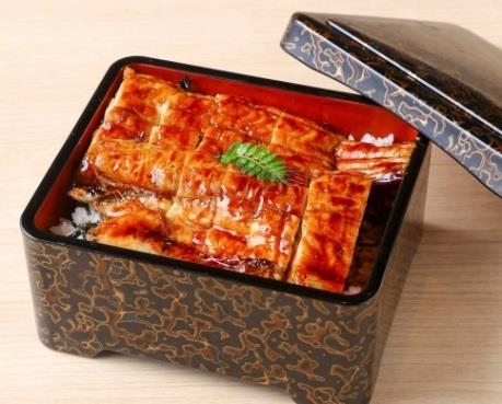 近大発ナマズ重(ランチ提供)