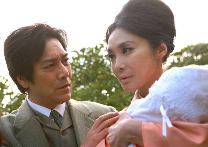 「赤んぼ少女」©2008 楳図かずお・小学館/「赤んぼ少女」フィルムパートナーズ