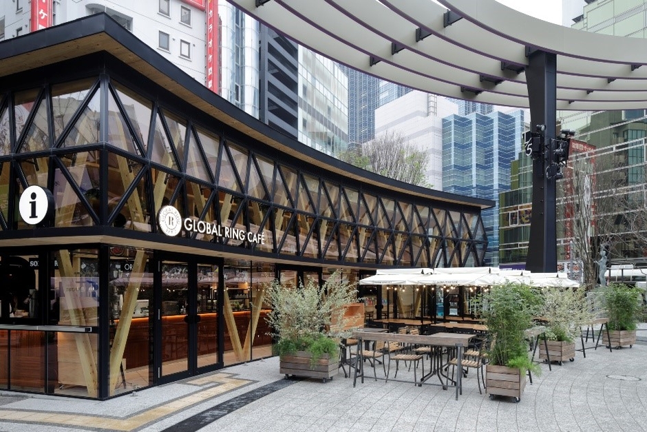 池袋西口公園内のカフェ「グローバルリングカフェ」