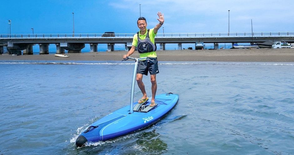 一人乗り足漕ぎSUPボード「DURA(デュラ)」