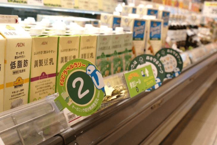 過去の「FSCフォレストウィーク」の様子 (店内のFSCマークが付いた製品)