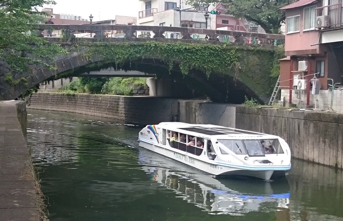 坪井川観光舟巡りへ協力した「あまのかわ」