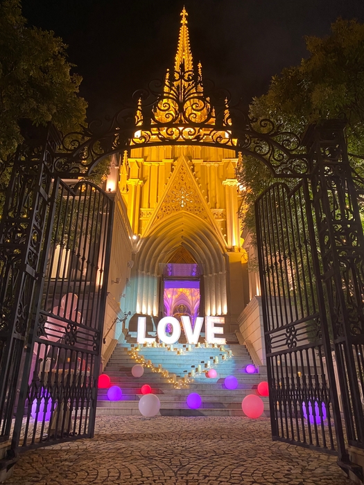 2021年の様子(2021年は雨天後の為ライトアップ)