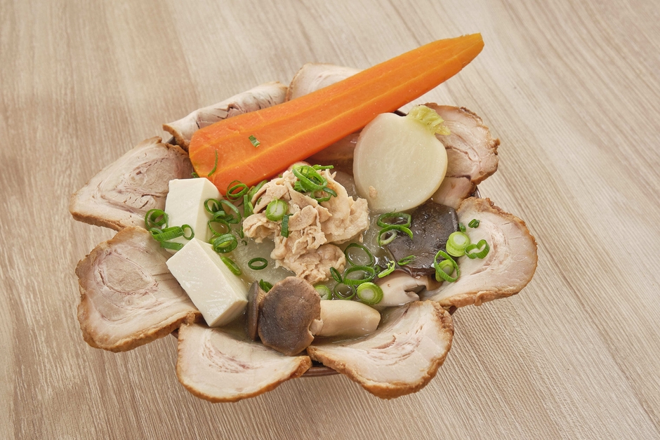 お野菜ゴロゴロ豚汁定食　チャーシューマシマシ