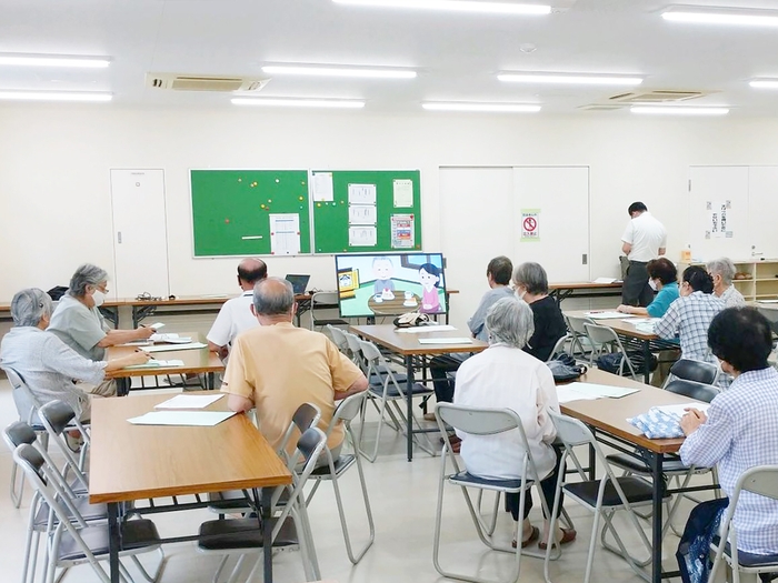 サービス説明会の様子：フロール川崎下平間(川崎市幸区)