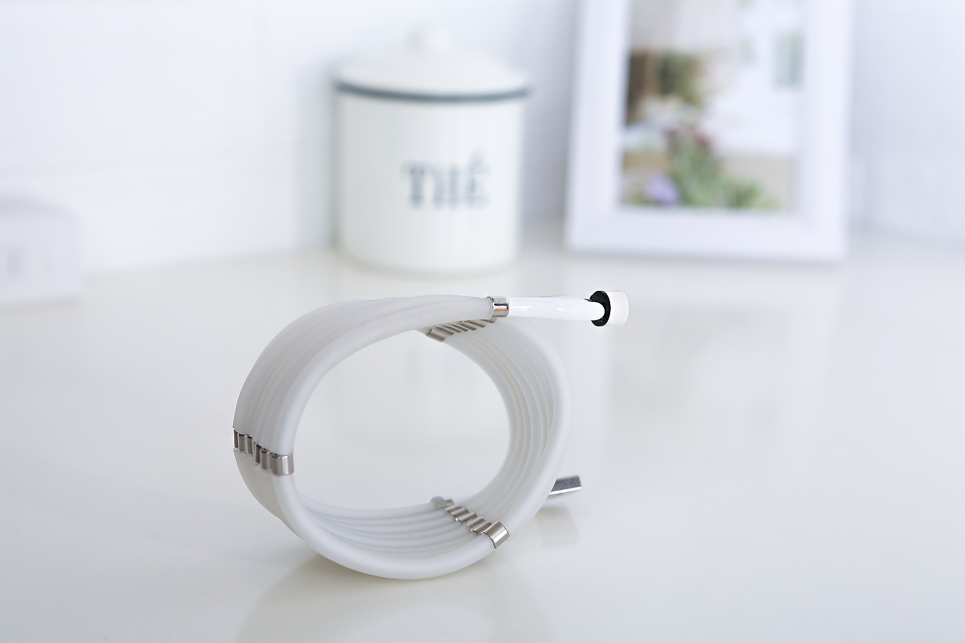 【残り7日】支援額400万円到達まであと少し！進化系マグネット3in1ケーブル『Freele Air』クラウドファンディング