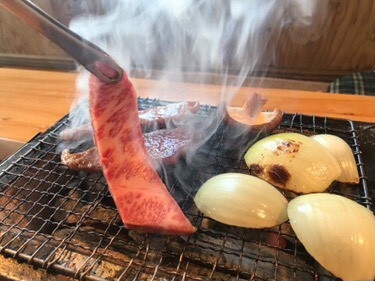 最高級備長炭で焼き上げる本格焼肉