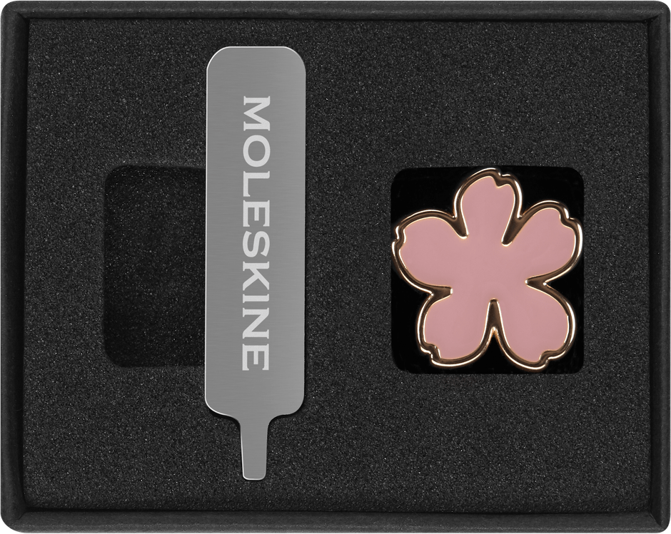 ピンズ(さくら)1,925円(税込)