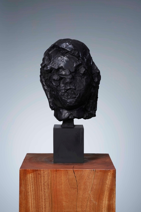 End of today Sculpture - 5/5/2020 Self Portrait -&#44; 2021&#44; Bronze&#44; 40.0×23.0×22.0cm　（C）IDA Studio Inc.