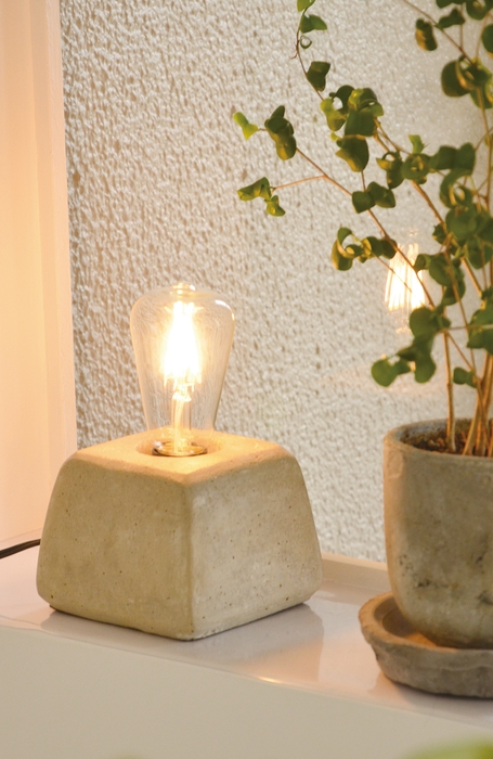 CONCE1(コンセ1)5,500円/電球付:9,000円