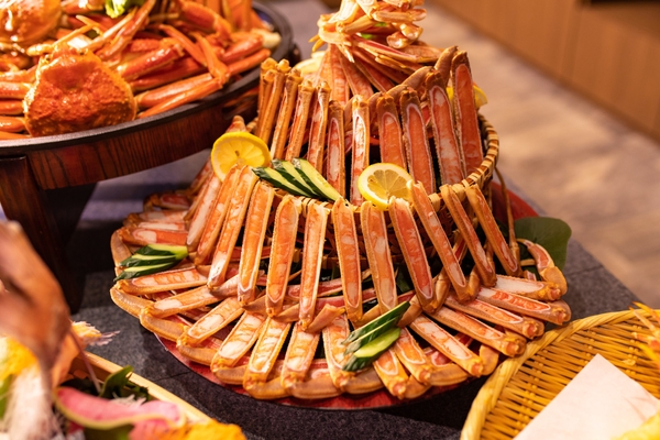 とろりと甘いカニ刺しももちろん食べ放題