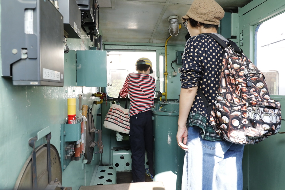 電気機関車運転台見学　イメージ