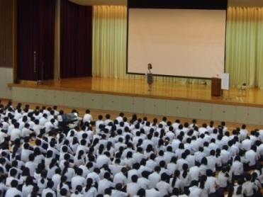 昨年の人権教育講演会の様子