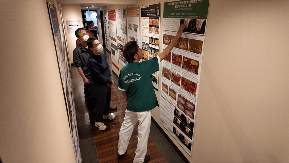 施設見学の様子