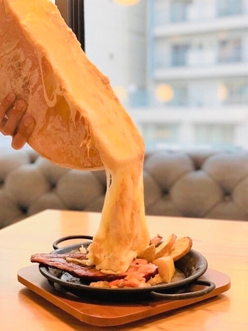 渋谷CHEESE & MEAT BANK「ラクレット 牛ハラミのソテー」